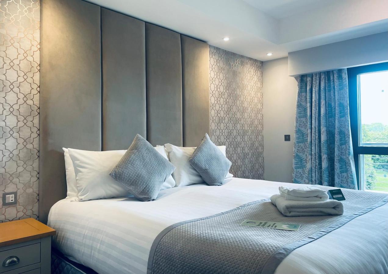 Hotel West 3*