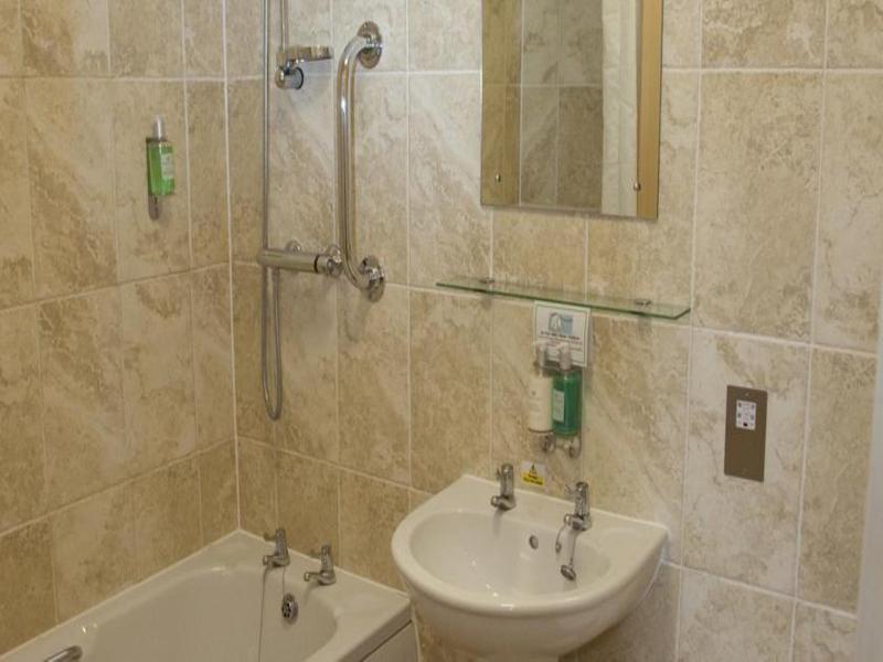 Hotel West 3*